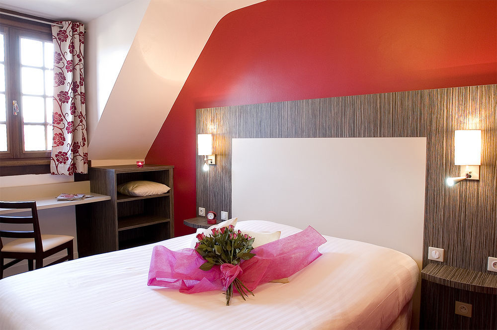 Hotel Logis La Croix Blanche 3*